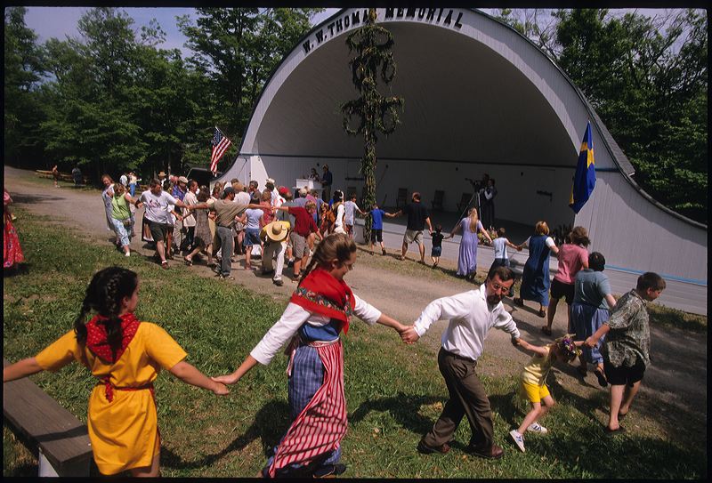 newswedenmidsommarfest7.jpg